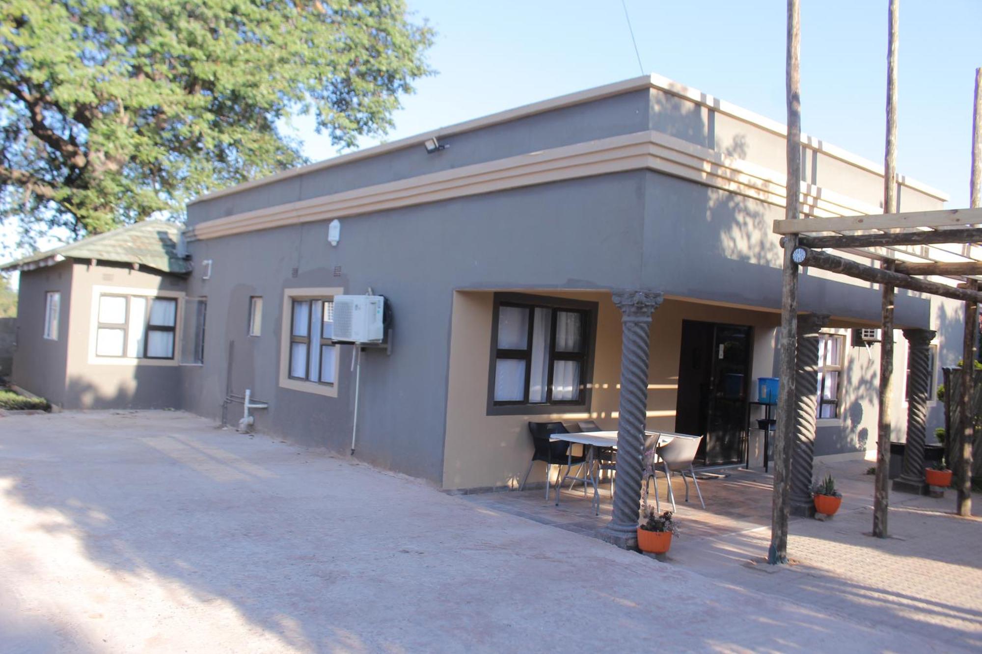 Global Guest House Kasane Exterior photo