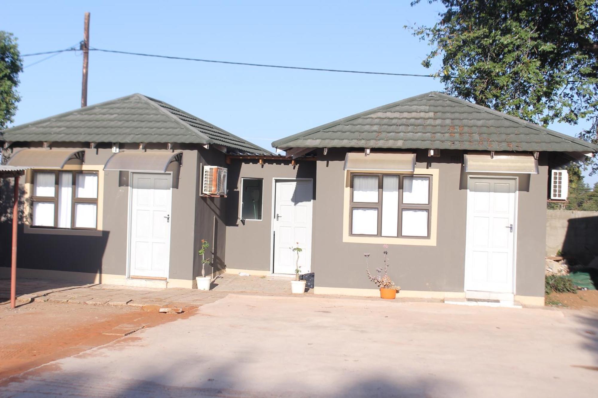 Global Guest House Kasane Exterior photo